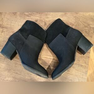 Nine West  Black ankle boots, women's size 6
